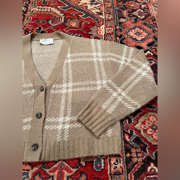 Everlane THE ALPACA V-NECK CROPPED CARDIGAN in lightest taupe — Women’s Medium - Picture 7 of 11